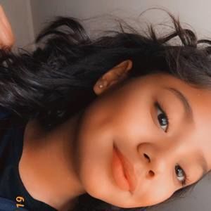 Meet your Posher, Luna